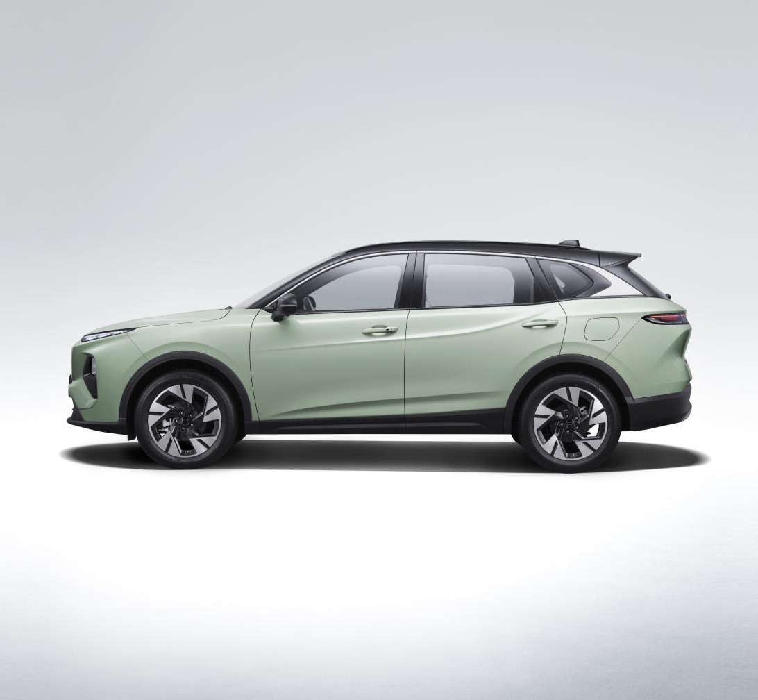 Bestune JOYEE S08 Hybrid Electric SUV - Image 3
